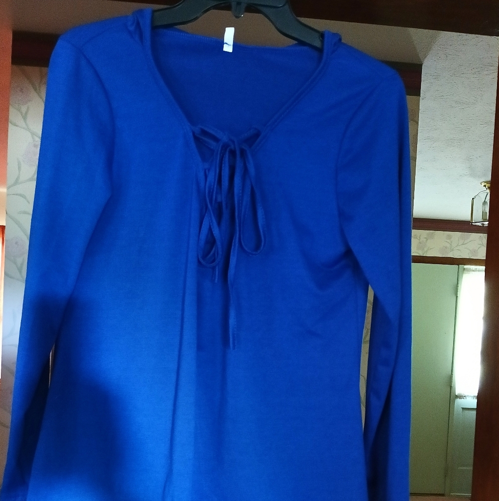 Women's Blue Long Sleeve Top